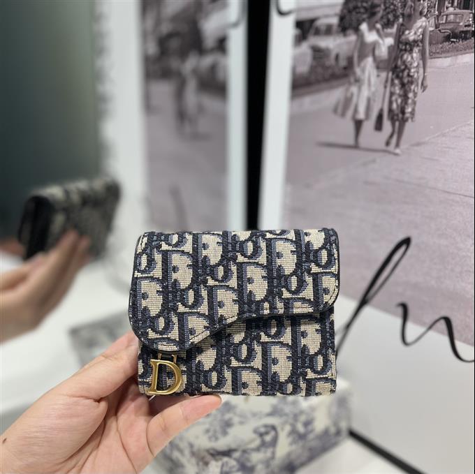 2025228Y 210P182141719